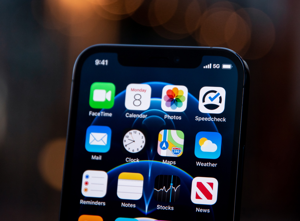 临沂苹果手机维修分享为什么 iPhone 12 在冬季会自动关机 